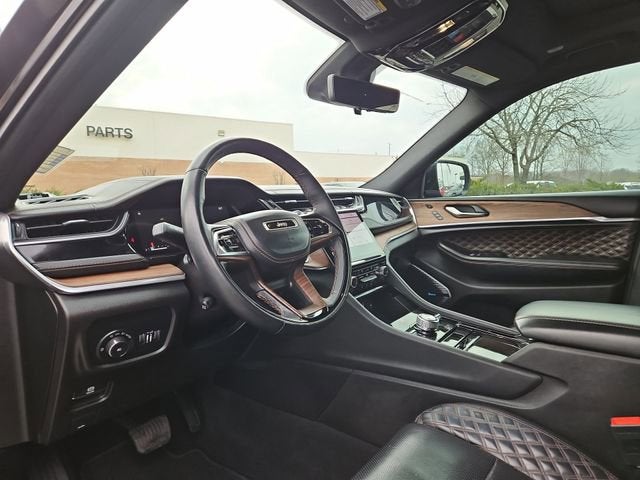 2023 Jeep Grand Cherokee Summit