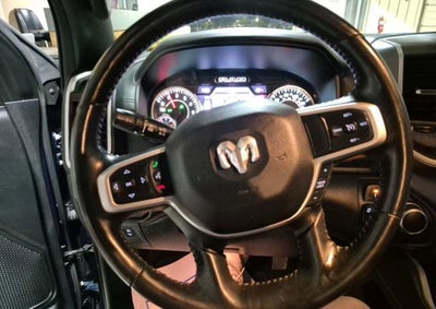 2022 RAM 1500 Big Horn Crew Cab 4x4 5'7" Box