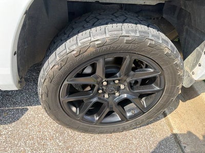 2020 RAM 1500 Laramie Crew Cab 4x4 5'7" Box