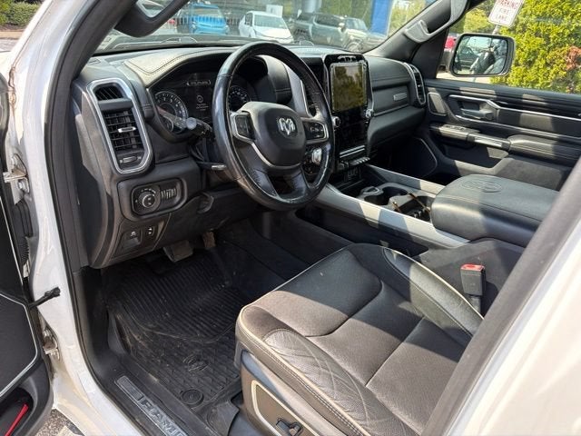2020 RAM 1500 Laramie Crew Cab 4x4 5'7" Box