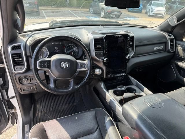 2020 RAM 1500 Laramie Crew Cab 4x4 5'7" Box
