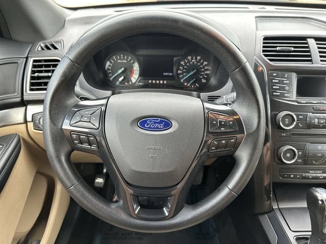 2017 Ford Explorer Base