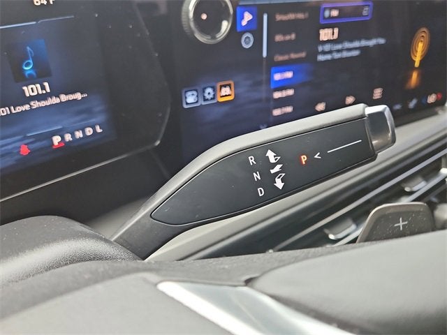 2024 Chevrolet Traverse LS