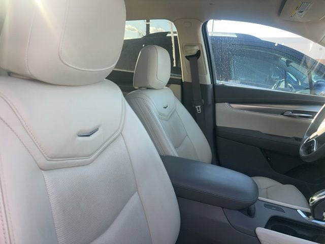 2019 Cadillac XT5 Luxury FWD