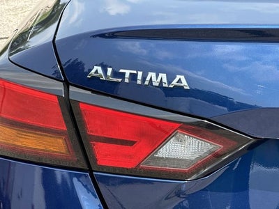 2022 Nissan Altima SR FWD
