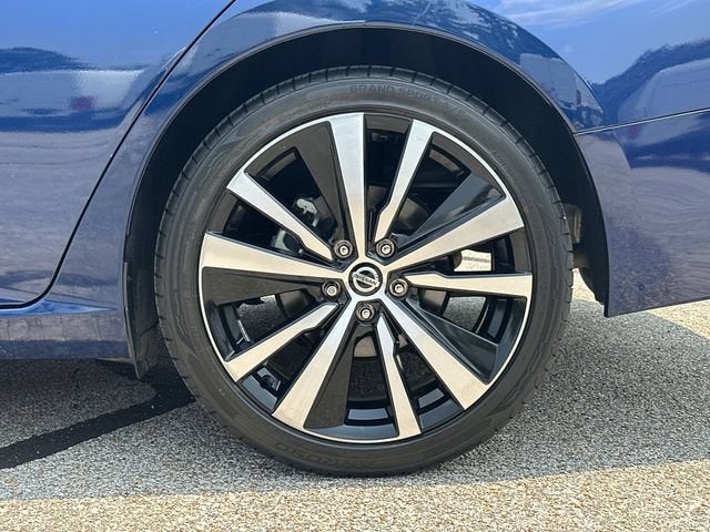 2022 Nissan Altima SR FWD
