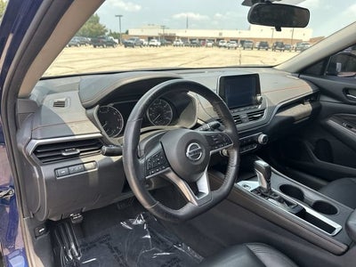 2022 Nissan Altima SR FWD