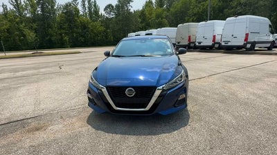 2022 Nissan Altima SR FWD