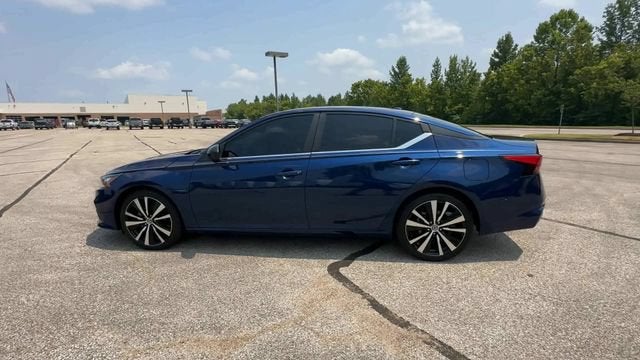 2022 Nissan Altima SR FWD