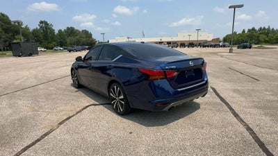 2022 Nissan Altima SR FWD