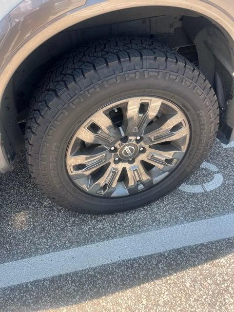 2018 Nissan TITAN Platinum Reserve