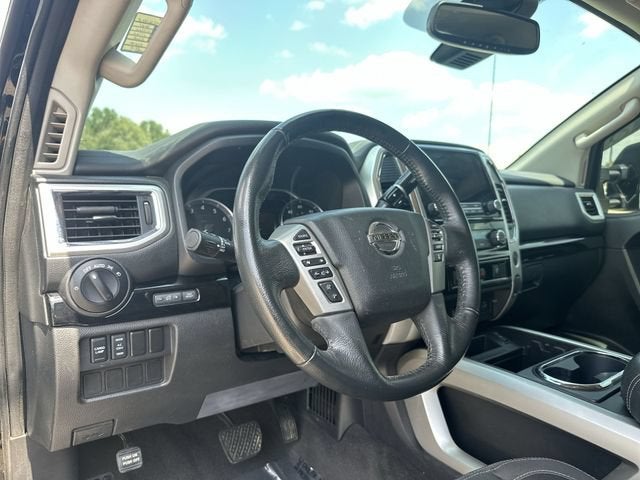 2021 Nissan TITAN Crew Cab SV 4x2