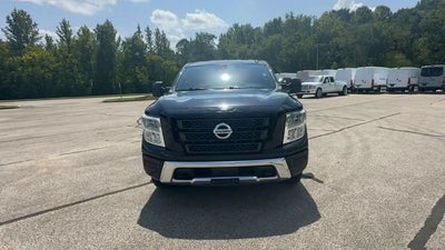 2021 Nissan TITAN Crew Cab SV 4x2