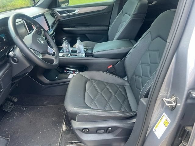 2024 Volkswagen Atlas Cross Sport 2.0T SE w/Technology