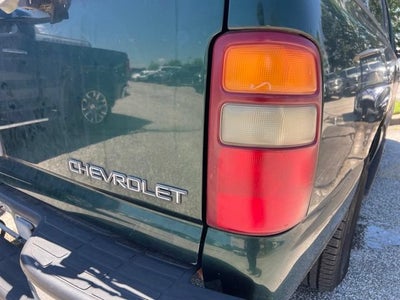 2001 Chevrolet Suburban LS
