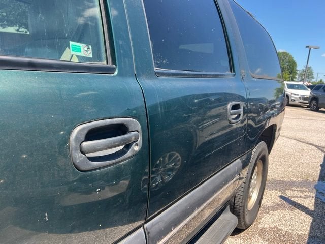2001 Chevrolet Suburban LS