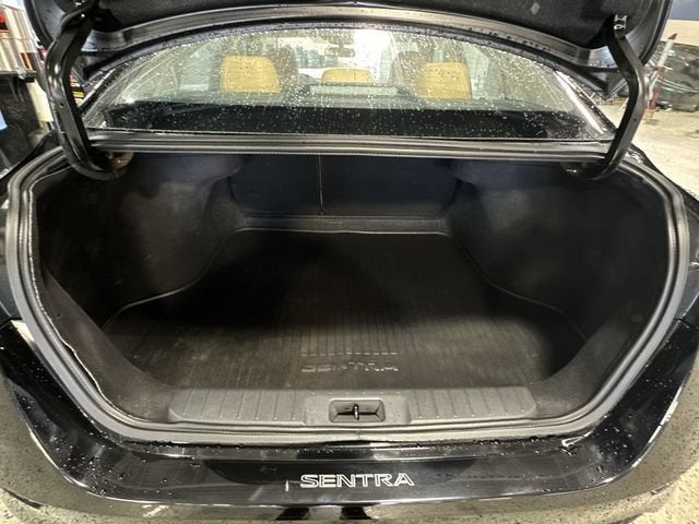 2022 Nissan Sentra SV Xtronic CVT