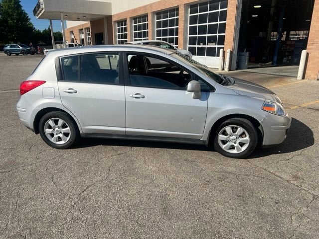 2008 Nissan Versa 1.8 SL