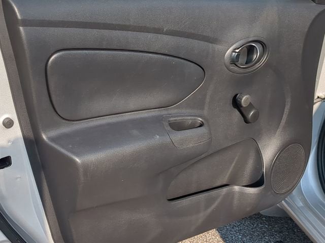 2019 Nissan Versa Sedan S Plus