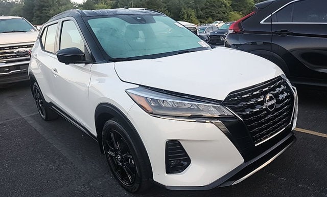 2022 Nissan Kicks SR Xtronic CVT