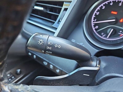 2022 Toyota Camry SE AWD