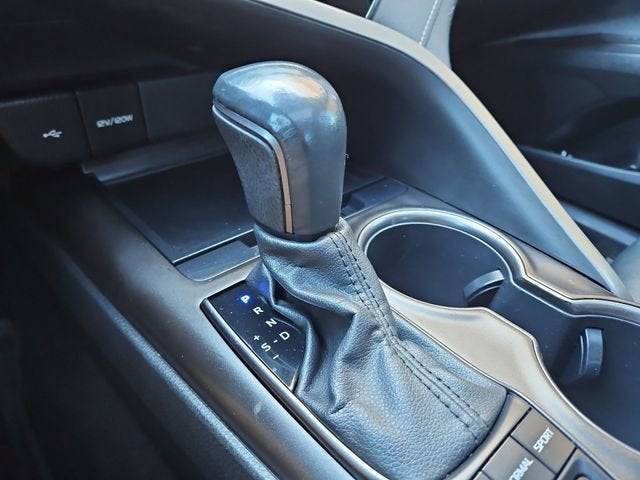 2022 Toyota Camry SE AWD