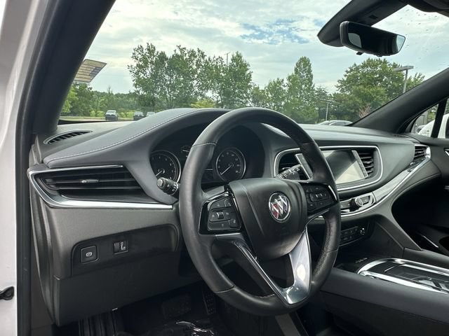 2022 Buick Enclave Essence