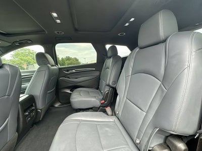 2022 Buick Enclave Essence