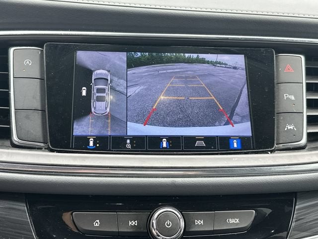 2022 Buick Enclave Essence