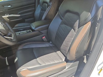 2025 Nissan Pathfinder Platinum 4WD