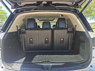 2025 Nissan Pathfinder Platinum 4WD