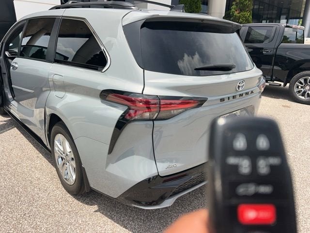 2023 Toyota Sienna XSE