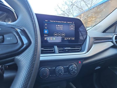 2025 Chevrolet Trax LS