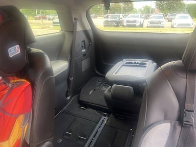 2022 Kia Carnival MPV LX Seat Package