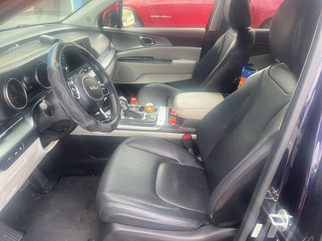 2022 Kia Carnival MPV LX Seat Package