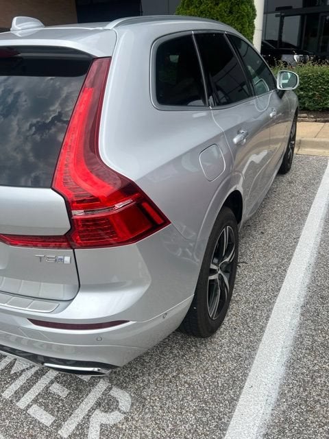2019 Volvo XC60 T5 R-Design