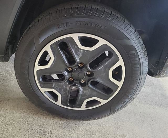 2015 Jeep Renegade Trailhawk