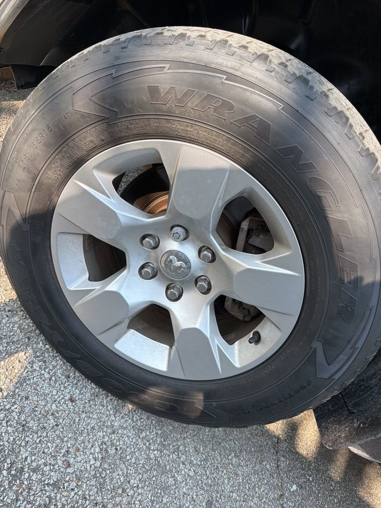 2019 RAM 1500 Big Horn/Lone Star Quad Cab 4x4 6'4" Box