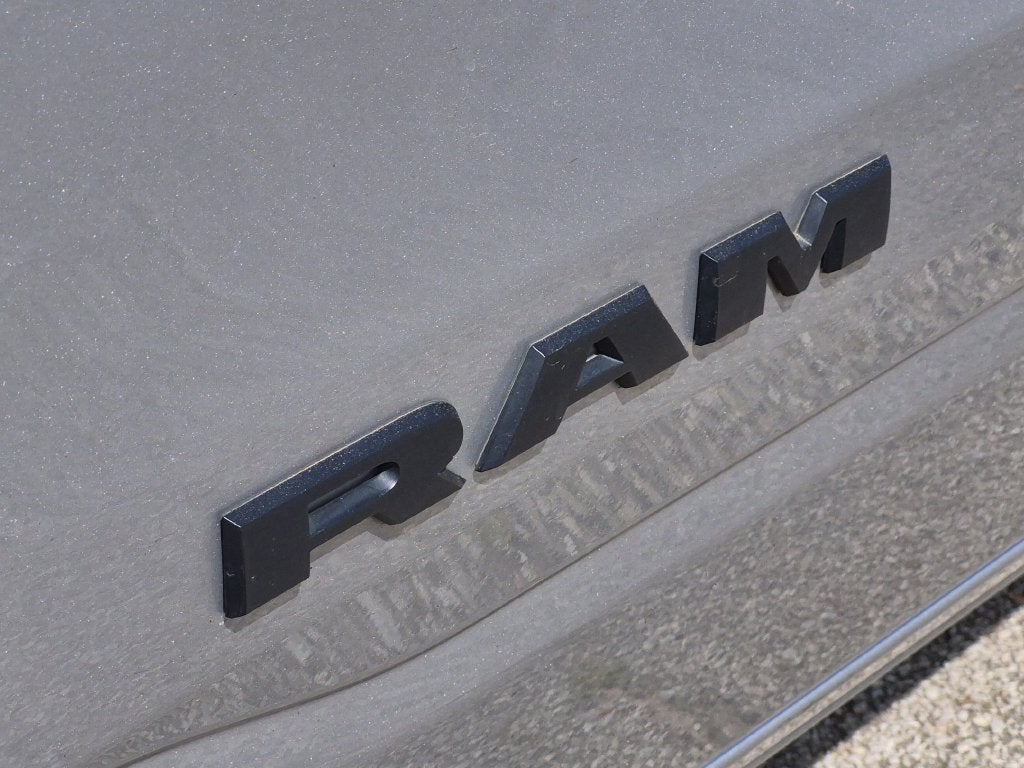 2022 RAM 1500 Big Horn Quad Cab 4x4 6'4" Box