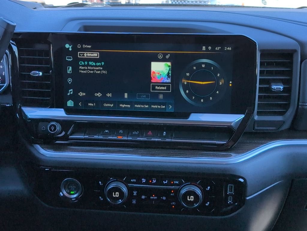 2022 Chevrolet Silverado 1500 LT (2FL)