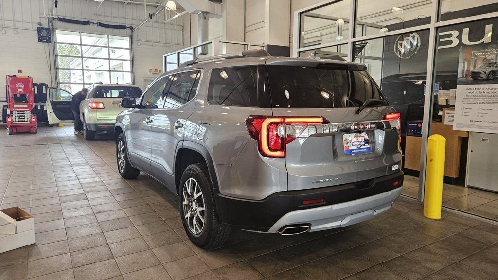 2023 GMC Acadia SLE
