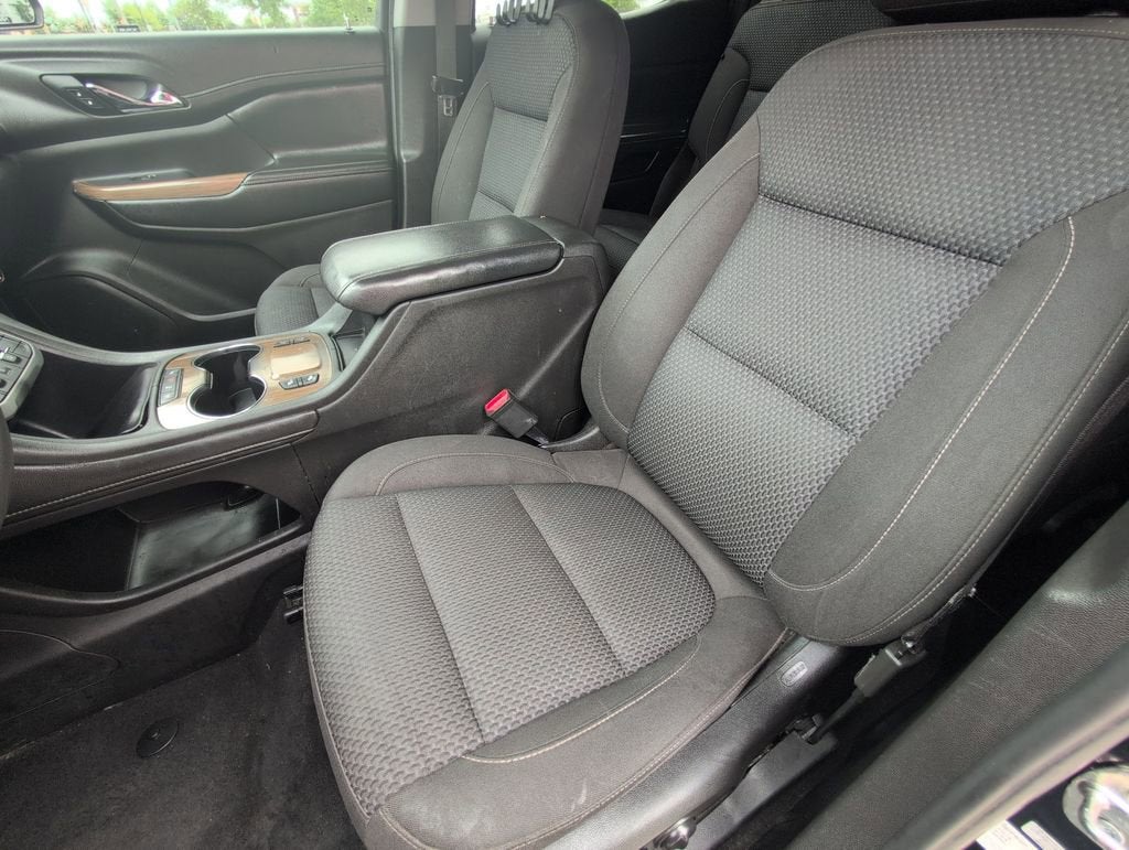 2021 GMC Acadia SLE
