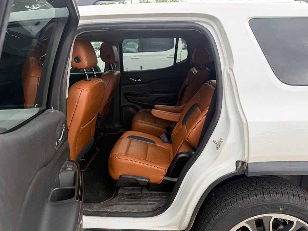 2020 GMC Acadia AT4