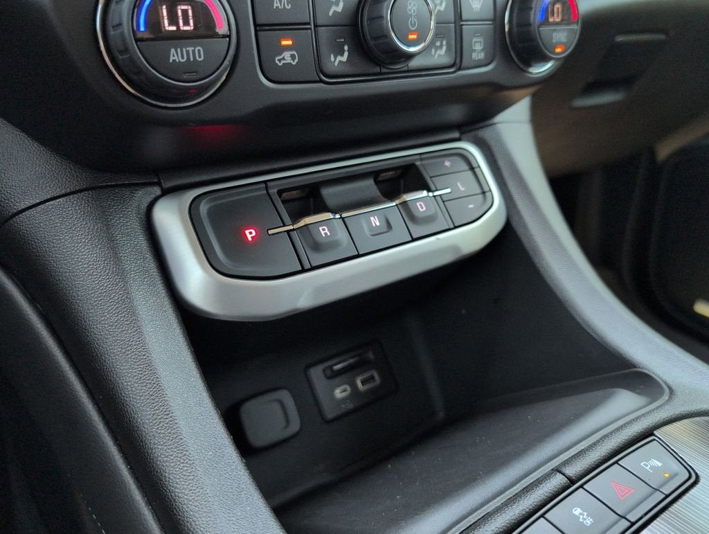 2022 GMC Acadia SLT