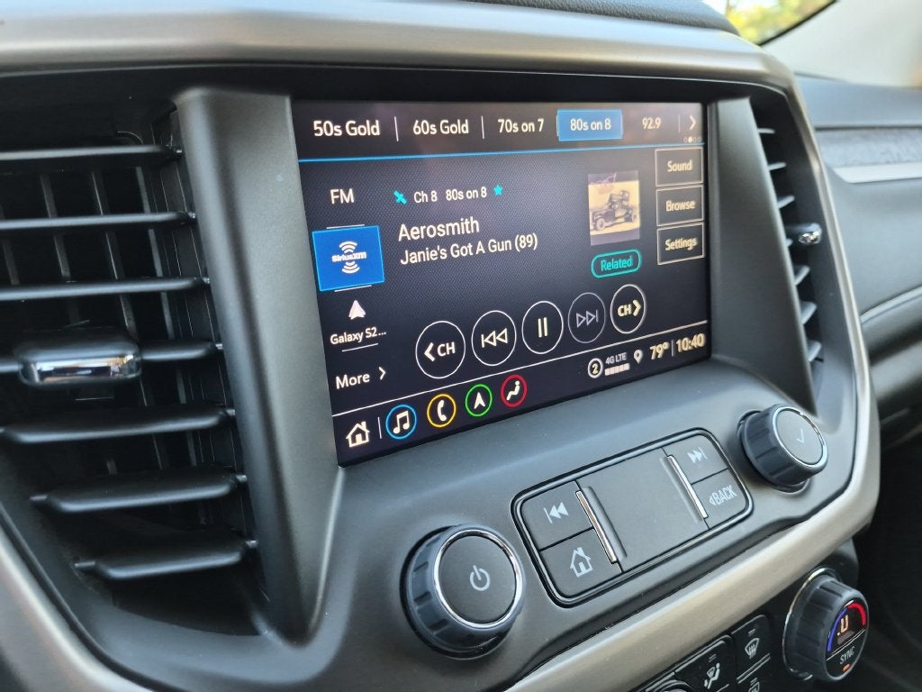 2023 GMC Acadia Denali