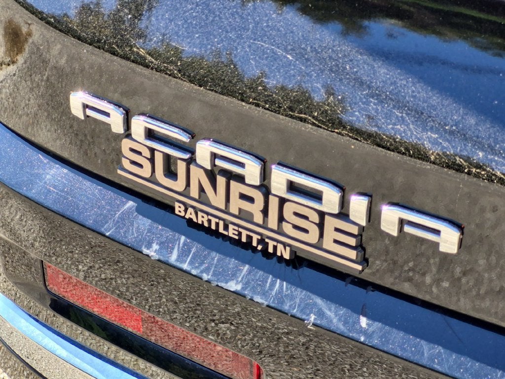2023 GMC Acadia Denali