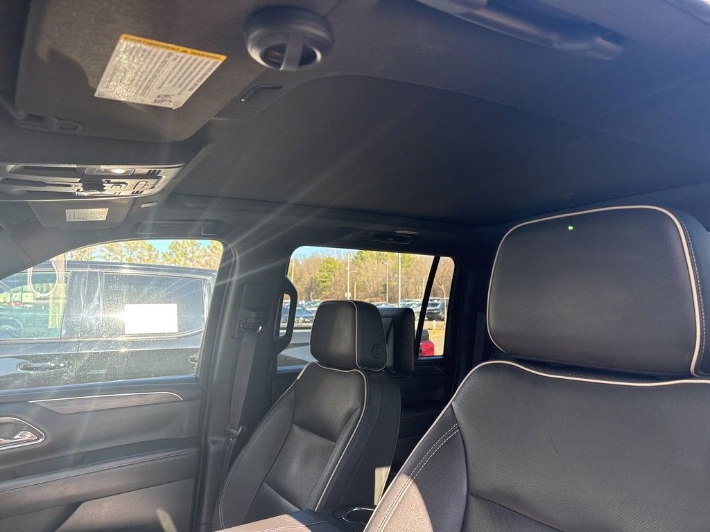 2023 GMC Yukon XL SLT