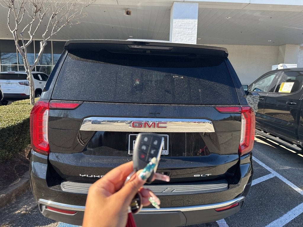 2023 GMC Yukon XL SLT