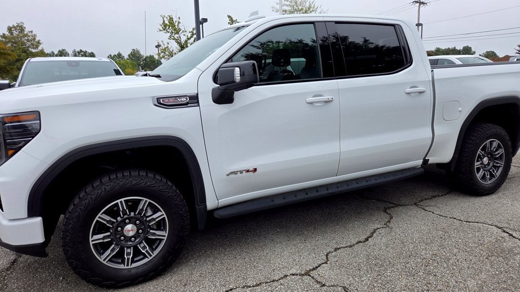 2024 GMC Sierra 1500 AT4