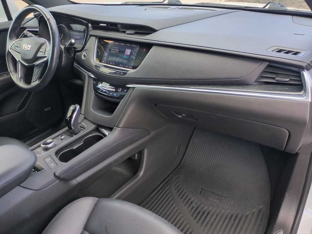 2022 Cadillac XT5 Premium Luxury